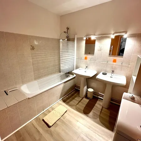 Appartement Magnifique Avec Terrasse - Centre Historique *